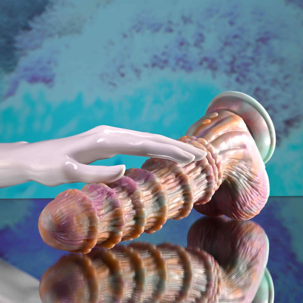 Evolved Fantasy - girthy R/C dildo